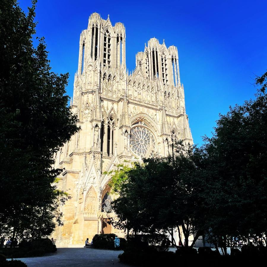 Augustins Appartement T2 Lumineux Proche Cathedrale Reims Exterior foto